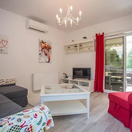 4542 בית נופש מאלי סטון