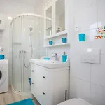 4542