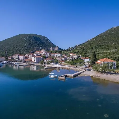 4542 Nyaraló Mali Ston