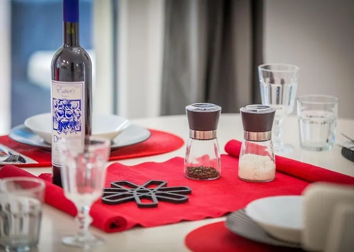 4542 * مالي ستون