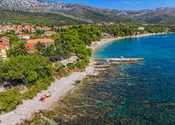 4542 بيت للعطل مالي ستون